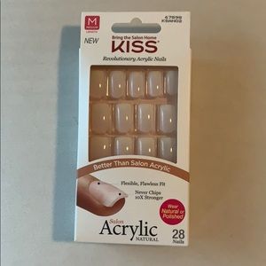 KISS Glue On Manicure